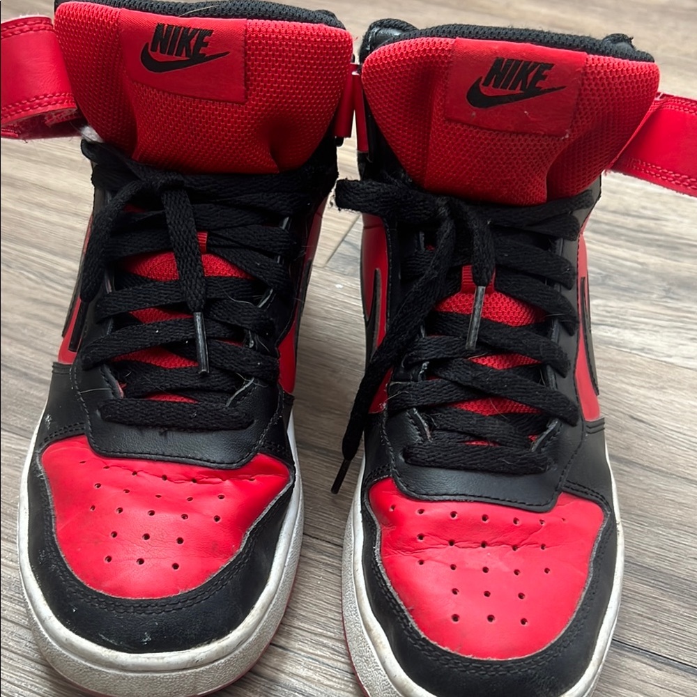Nike Kids Red and Black Sneakers